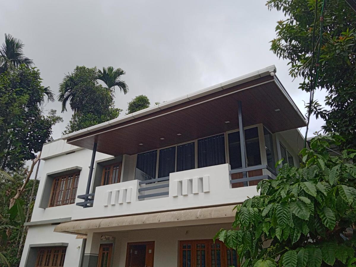 Meppādi High Shine Homestay מראה חיצוני תמונה